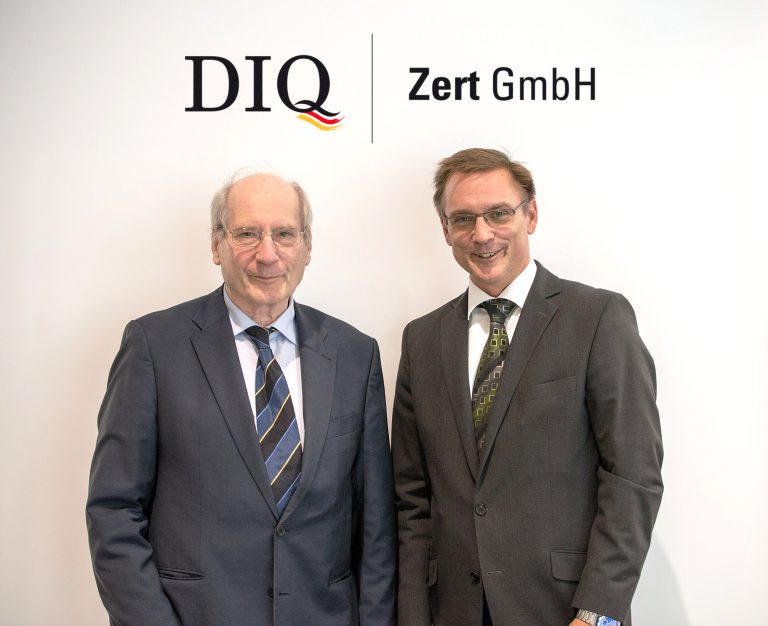 Reinhard klimmt (li.) und Prof. Dr.-Ing. Peter Köning